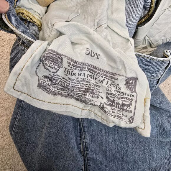 Levis 501 Original Fit Mens 40x30 Blue Jeans Stonewash Straight Leg Button Fly - Picture 13 of 15